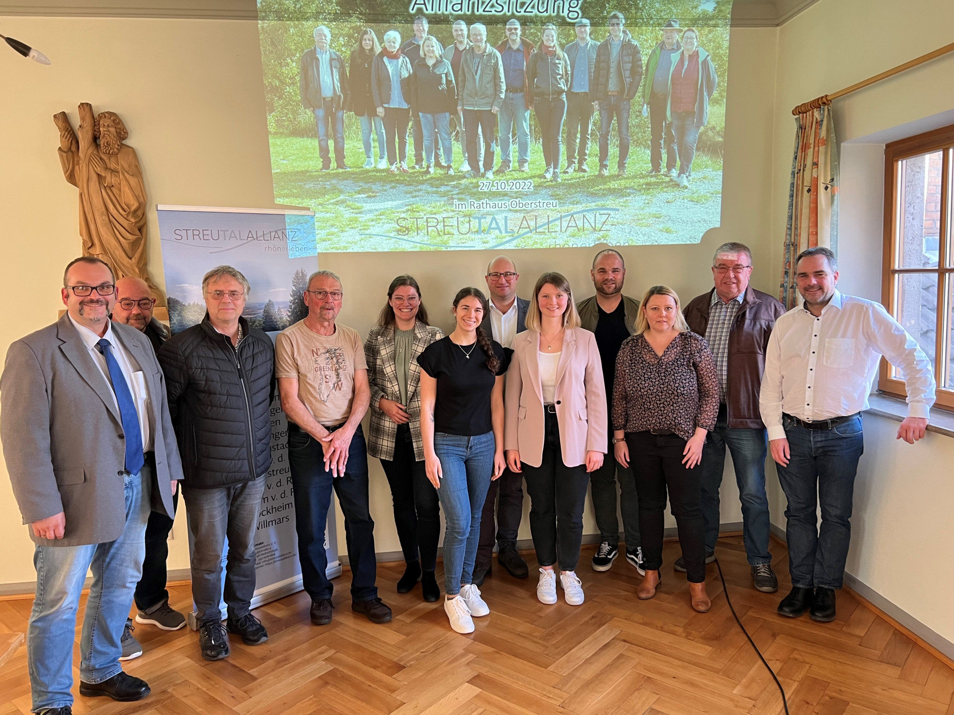 Die Projektgruppe VERAH am Ort besteht aus der Streutalallianz, Mitarbeitern der Universität Bayreuth und den HeimatUnternehmern Bayerische Rhön (Foto: Streutalallianz e. V.)